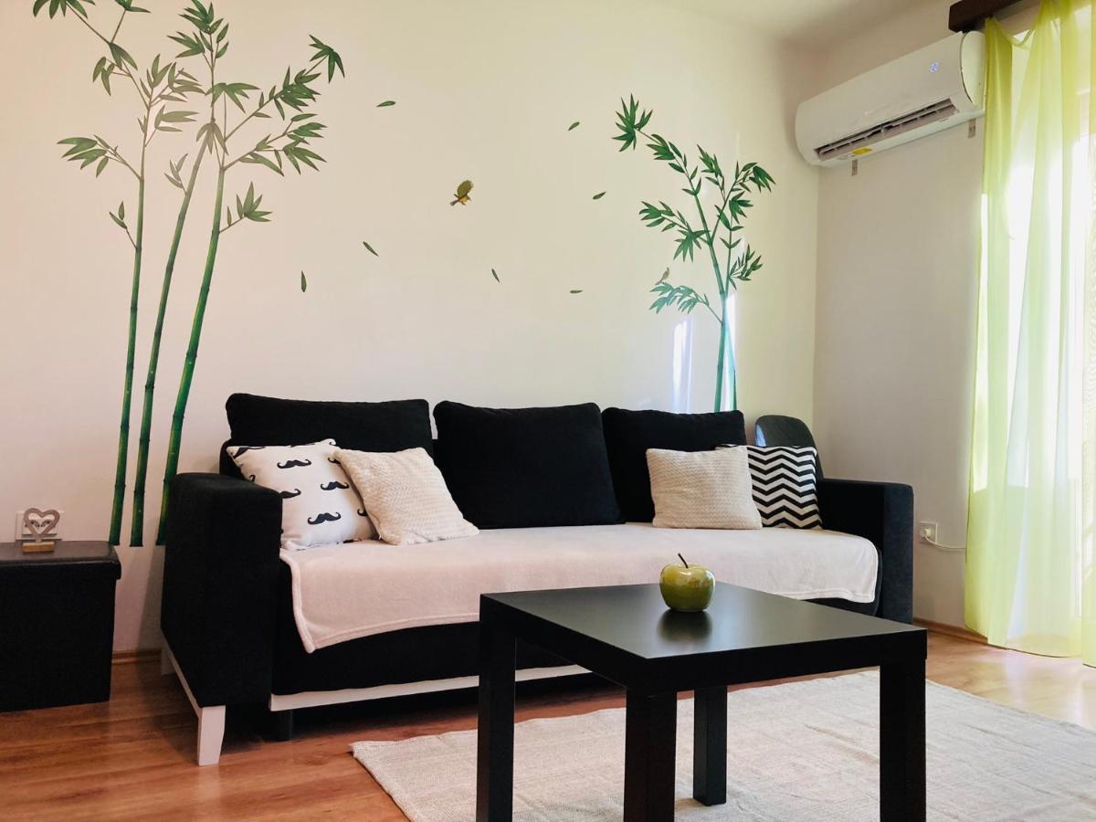 Like Apartman Eger Exterior photo