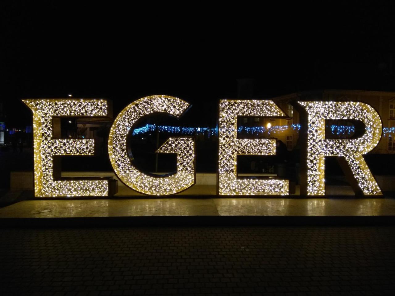 Like Apartman Eger Exterior photo